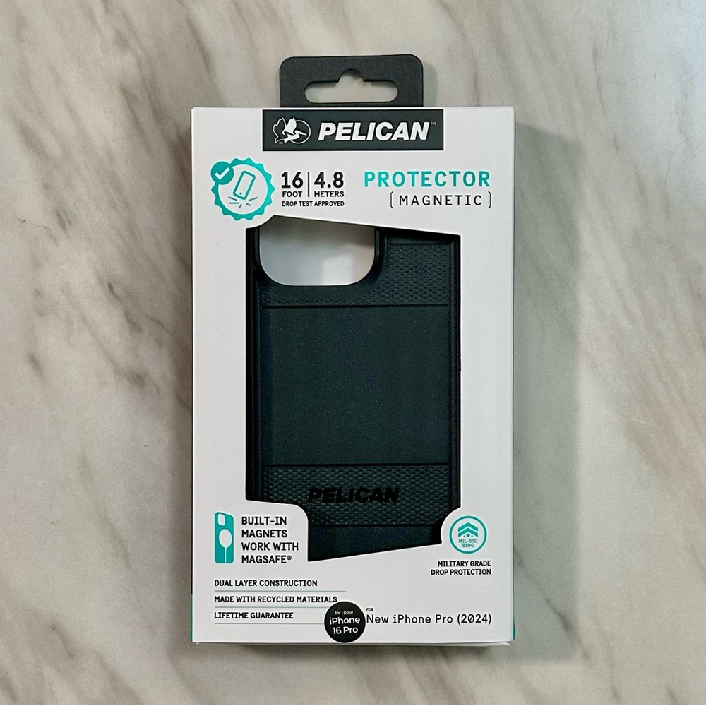 Black Magnetic Protector Case for iPhone 16 Pro